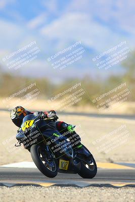 media/Jan-10-2025-CVMA Friday Practice (Fri) [[489e0da257]]/Group 4 and Trackday/Session 5 (Turn 7)/